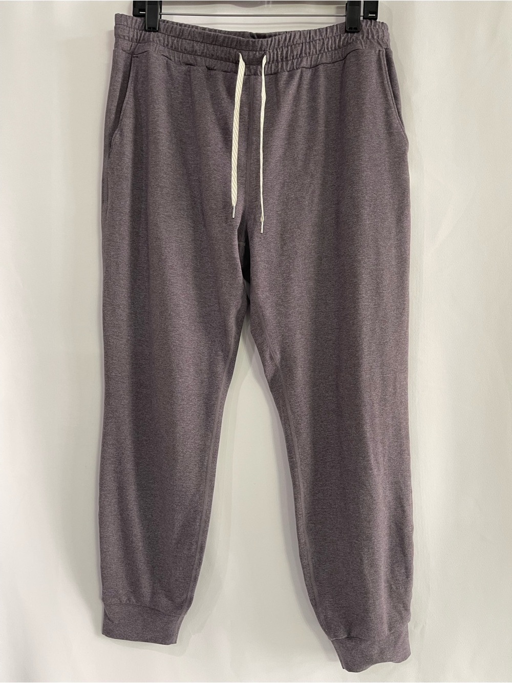 Vuori performance dreamknit joggers sawyer Heather purple women’s large VW303